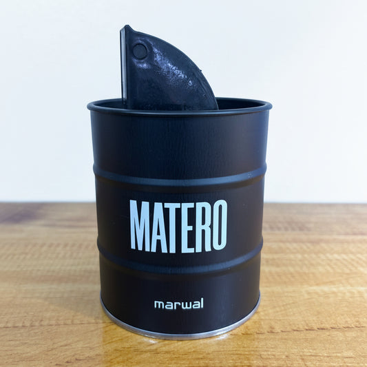 Yerbera Marwal Negra Hermética con Boquilla Dosificadora 250–300 g