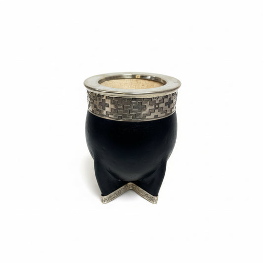 Mate Imperial Uruguayo de Calabaza con Virola y Base de Alpaca Cincelada – Forrado en Cuero - Emporio Pewmayen