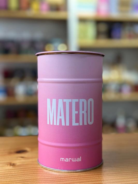 Yerbero Metálico Rosado con Boquilla Dispensadora 400 grs - Emporio Pewmayen